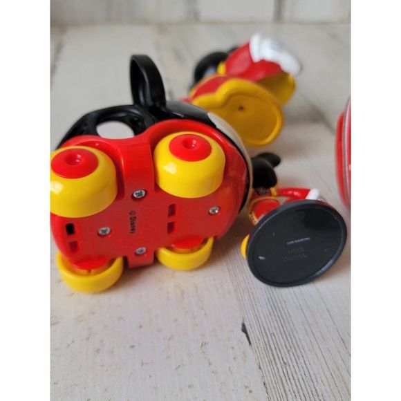 Mickey Mouse race car track helmet playset toy figure red 28 - Picture 13 of 14